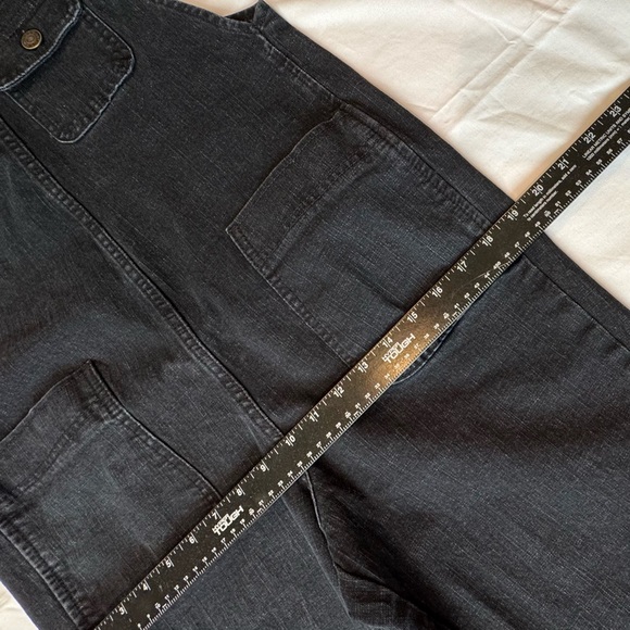 Never Worn Women’s Size SMALL Black Denim Overalls - Picture 9 of 10